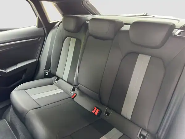 AUDI A3 SPORTBACK (9/16)