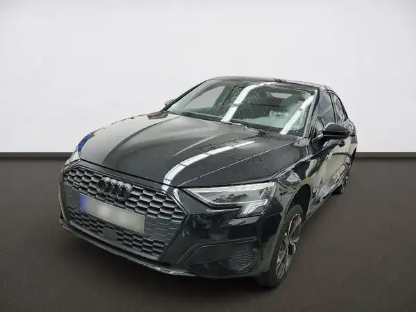 AUDI A3 LIMOUSINE (1/5)