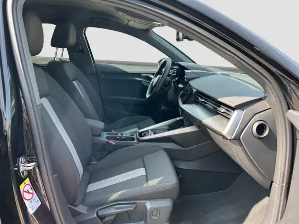 AUDI A3 SPORTBACK (14/16)