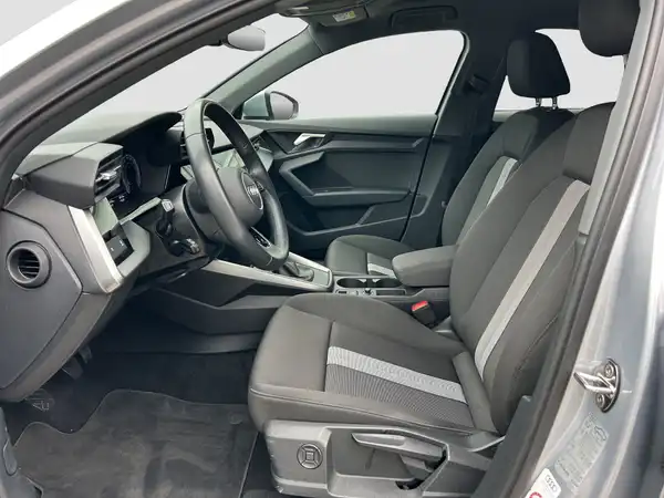 AUDI A3 SPORTBACK (8/16)