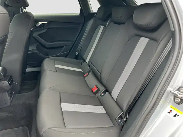AUDI A3 SPORTBACK (9/16)