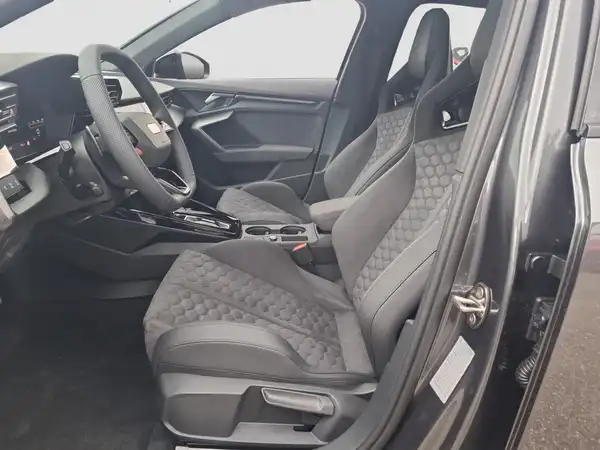 AUDI RS3 SPORTBACK (8/16)