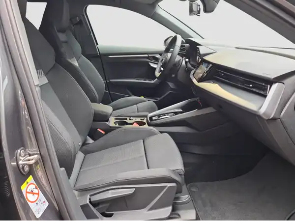 AUDI A3 SPORTBACK (14/16)