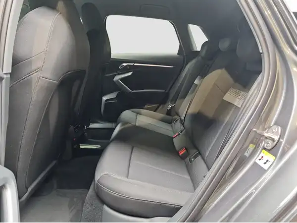 AUDI A3 SPORTBACK (9/16)