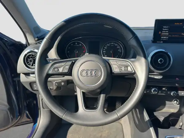 AUDI A3 SPORTBACK (11/16)