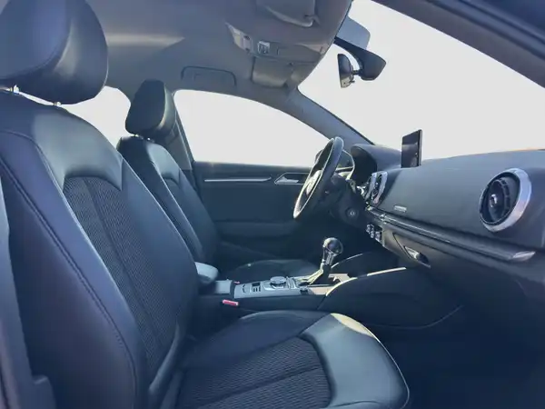 AUDI A3 SPORTBACK (14/16)