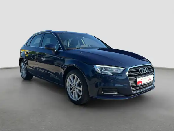 AUDI A3 SPORTBACK (4/16)