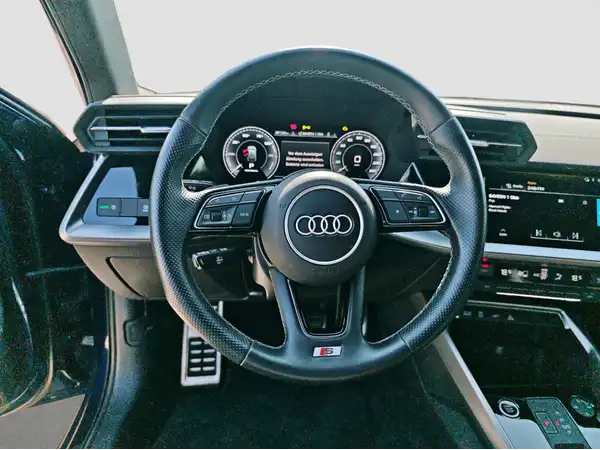 AUDI A3 SPORTBACK (11/16)