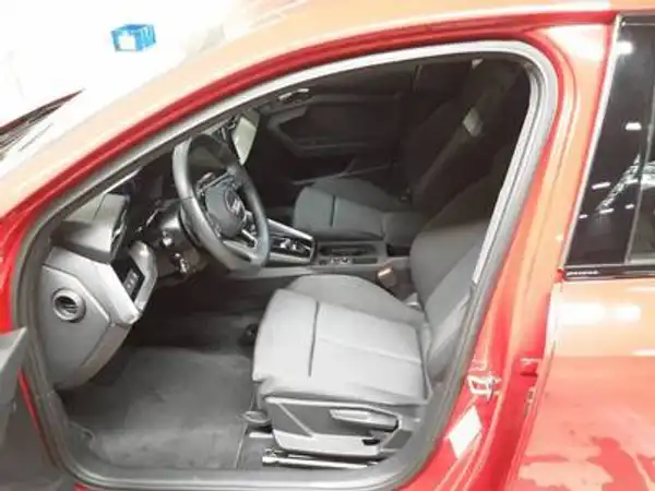 AUDI A3 SPORTBACK (4/4)