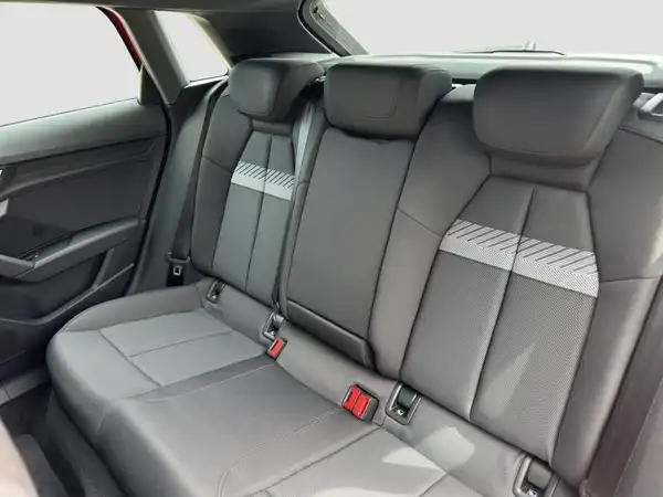AUDI A3 SPORTBACK (9/16)