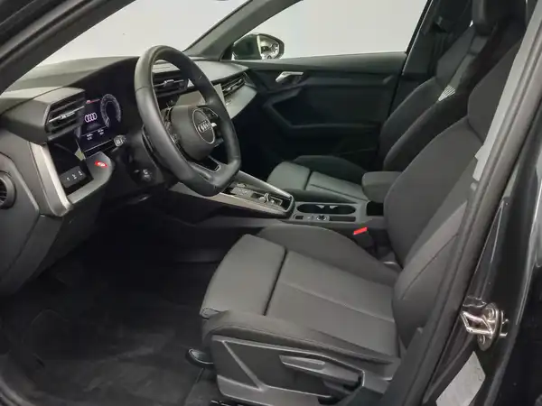 AUDI A3 SPORTBACK (8/18)