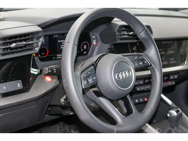 AUDI A3 SPORTBACK (12/15)