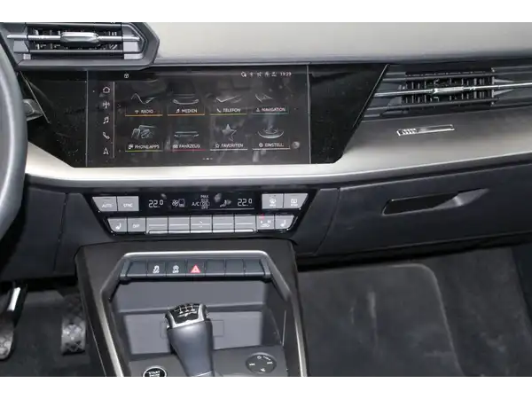 AUDI A3 SPORTBACK (9/15)