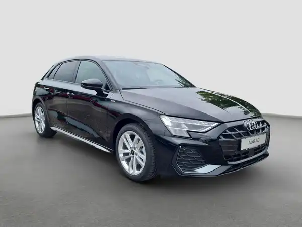 AUDI A3 SPORTBACK (4/16)