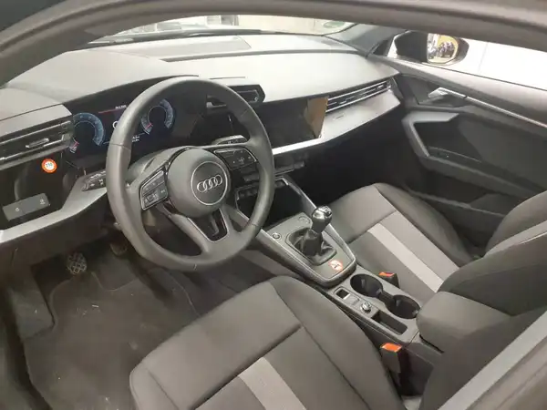 AUDI A3 SPORTBACK (4/6)