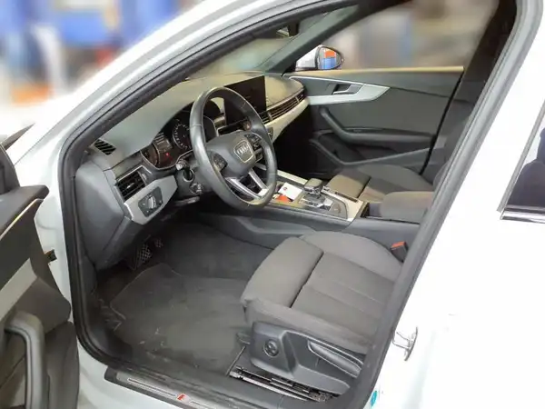 AUDI A4 AVANT (6/7)
