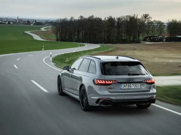 Audi RS4 Avant edition 25 years (2/3)