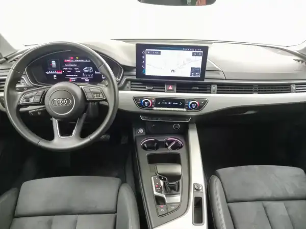 AUDI A4 AVANT (11/19)