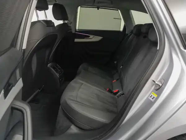 AUDI A4 AVANT (10/19)