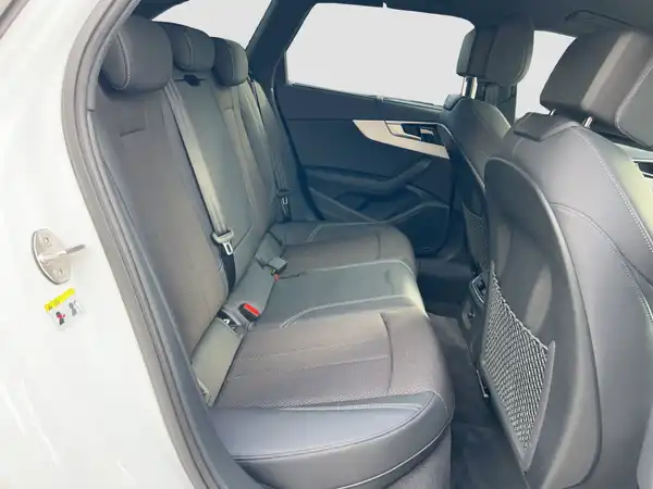 AUDI A4 AVANT (15/16)