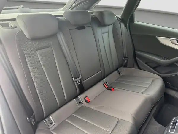 AUDI A4 AVANT (15/16)