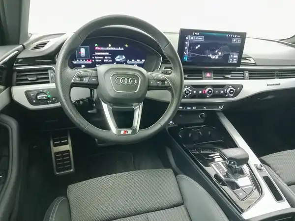 AUDI A4 AVANT (13/20)