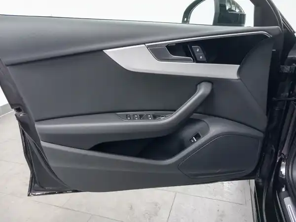 AUDI A4 AVANT (10/20)