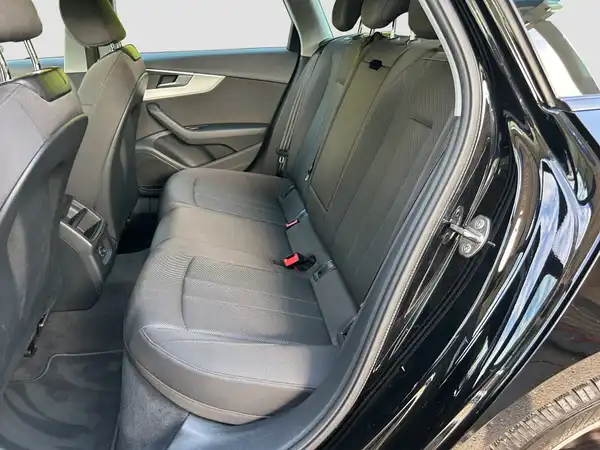 AUDI A4 AVANT (9/16)
