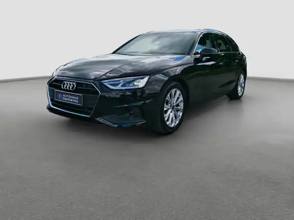 AUDI A4 AVANT (1/17)