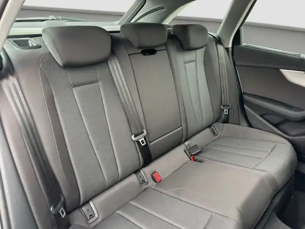 AUDI A4 AVANT (15/16)