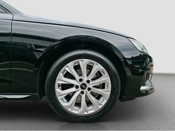 AUDI A4 LIMOUSINE (16/16)