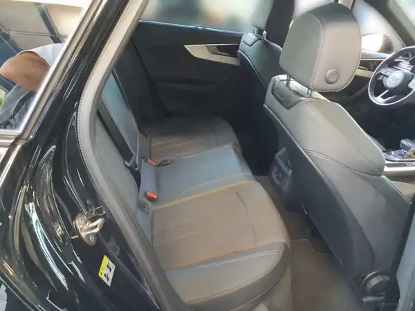 AUDI A4 AVANT (9/10)