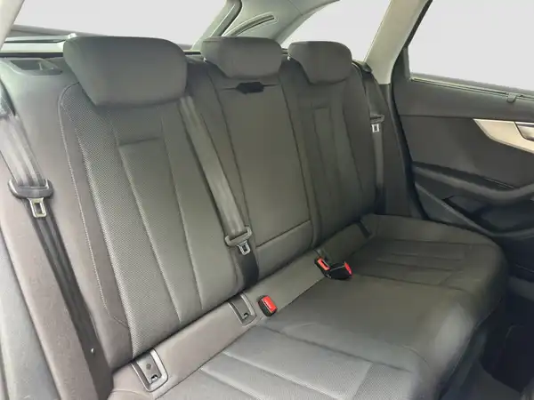 AUDI A4 AVANT (15/16)