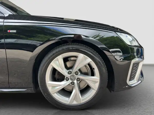 AUDI A4 AVANT (16/16)
