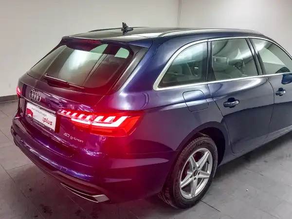 AUDI A4 AVANT (19/21)