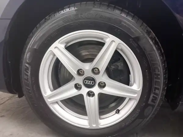 AUDI A4 AVANT (21/21)