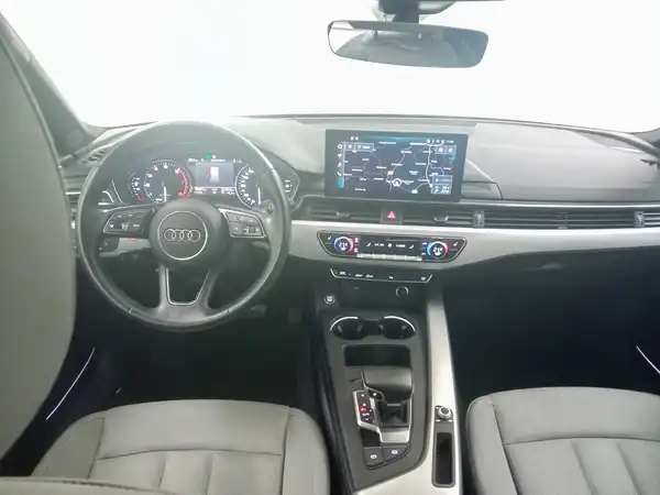 AUDI A4 AVANT (10/21)