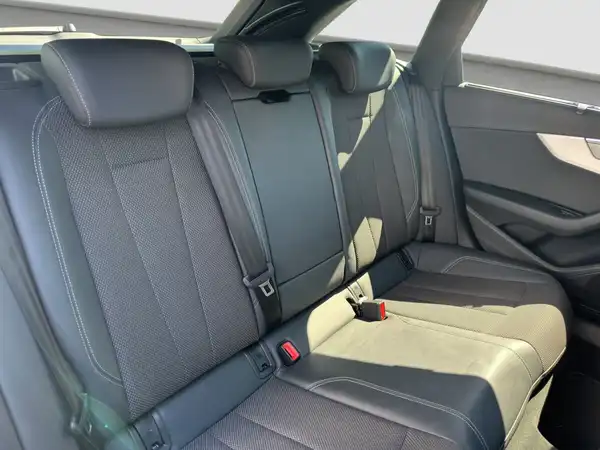 AUDI A4 AVANT (15/16)