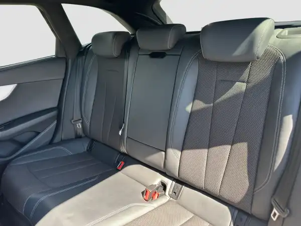 AUDI A4 AVANT (9/16)