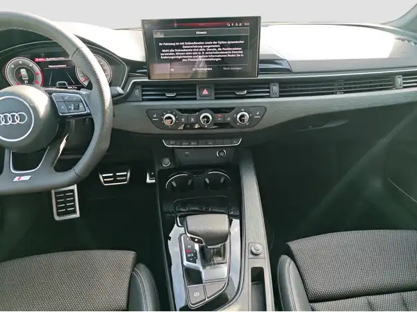 AUDI A4 LIMOUSINE (12/16)