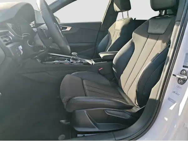 AUDI A4 LIMOUSINE (8/16)
