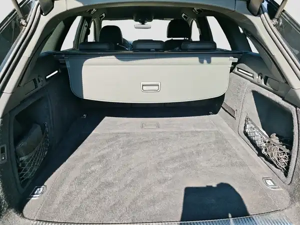 AUDI A4 AVANT (13/17)
