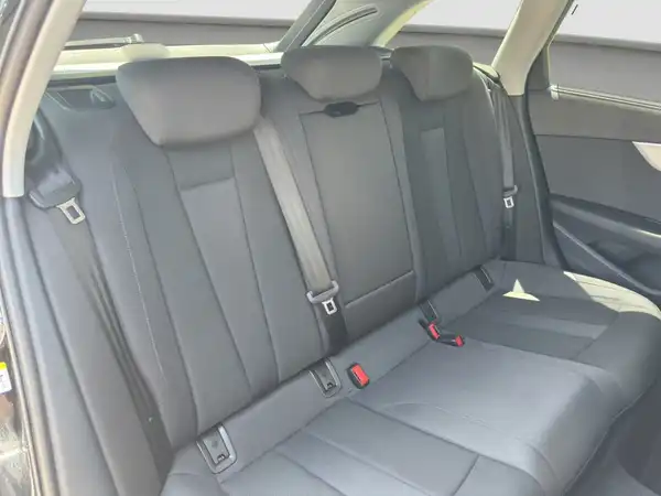 AUDI A4 AVANT (15/16)