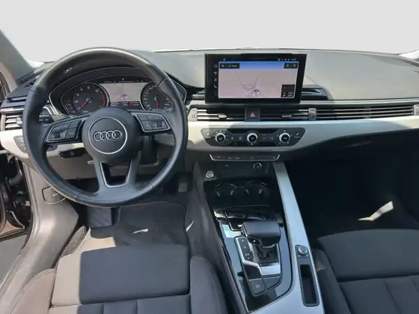 AUDI A4 AVANT (10/16)