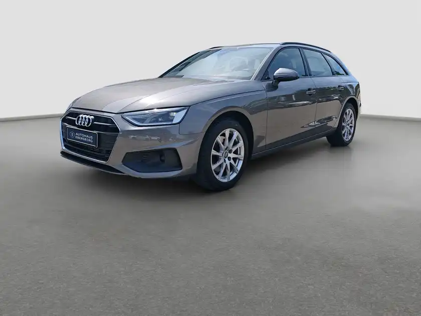 AUDI A4 AVANT (1/16)