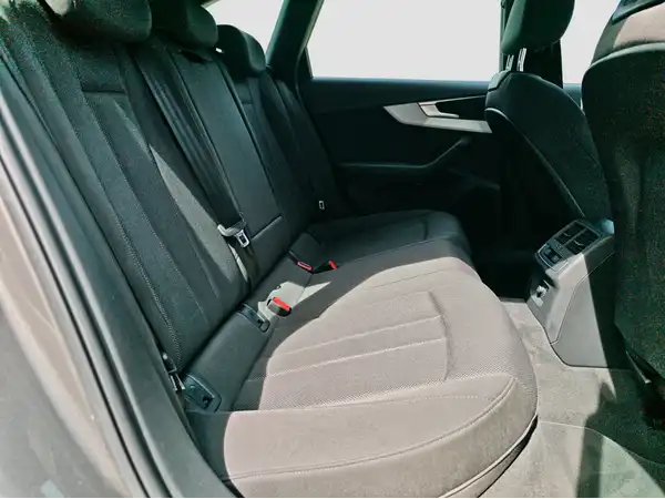 AUDI A4 AVANT (15/16)
