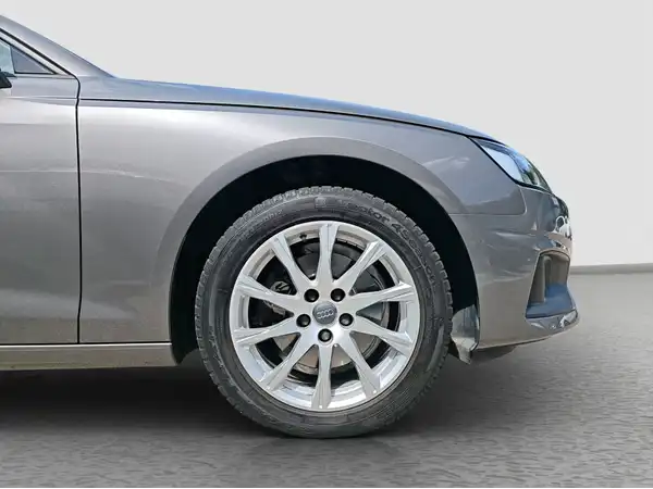 AUDI A4 AVANT (16/16)