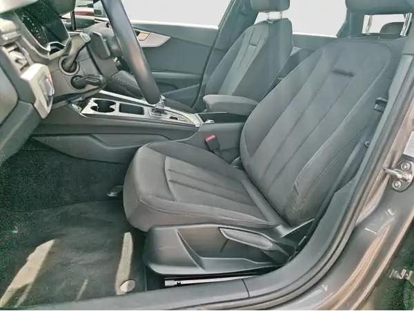 AUDI A4 AVANT (8/16)