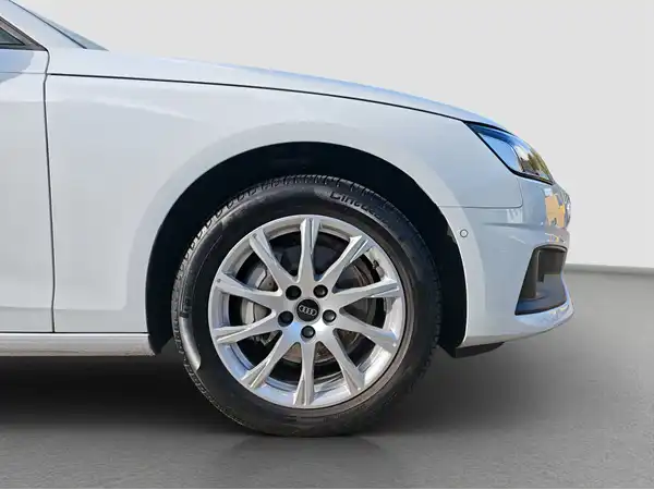 AUDI A4 AVANT (16/16)