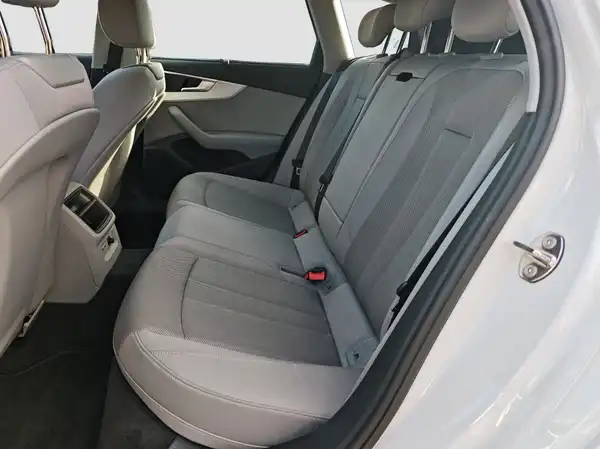 AUDI A4 AVANT (9/16)